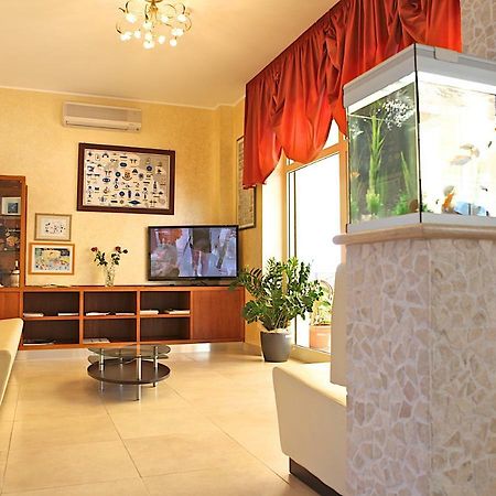 Hotel Cristal Cupra Marittima Extérieur photo