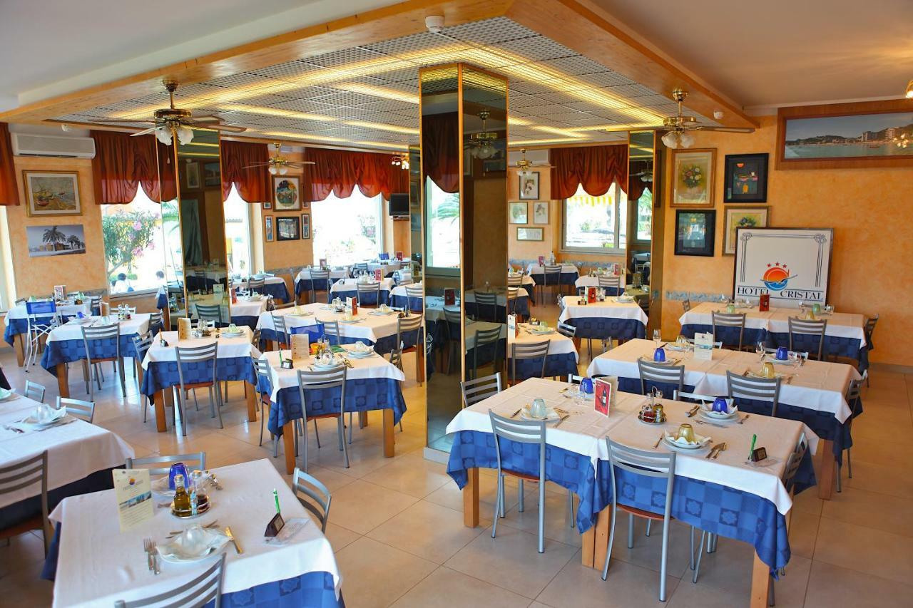 Hotel Cristal Cupra Marittima Extérieur photo